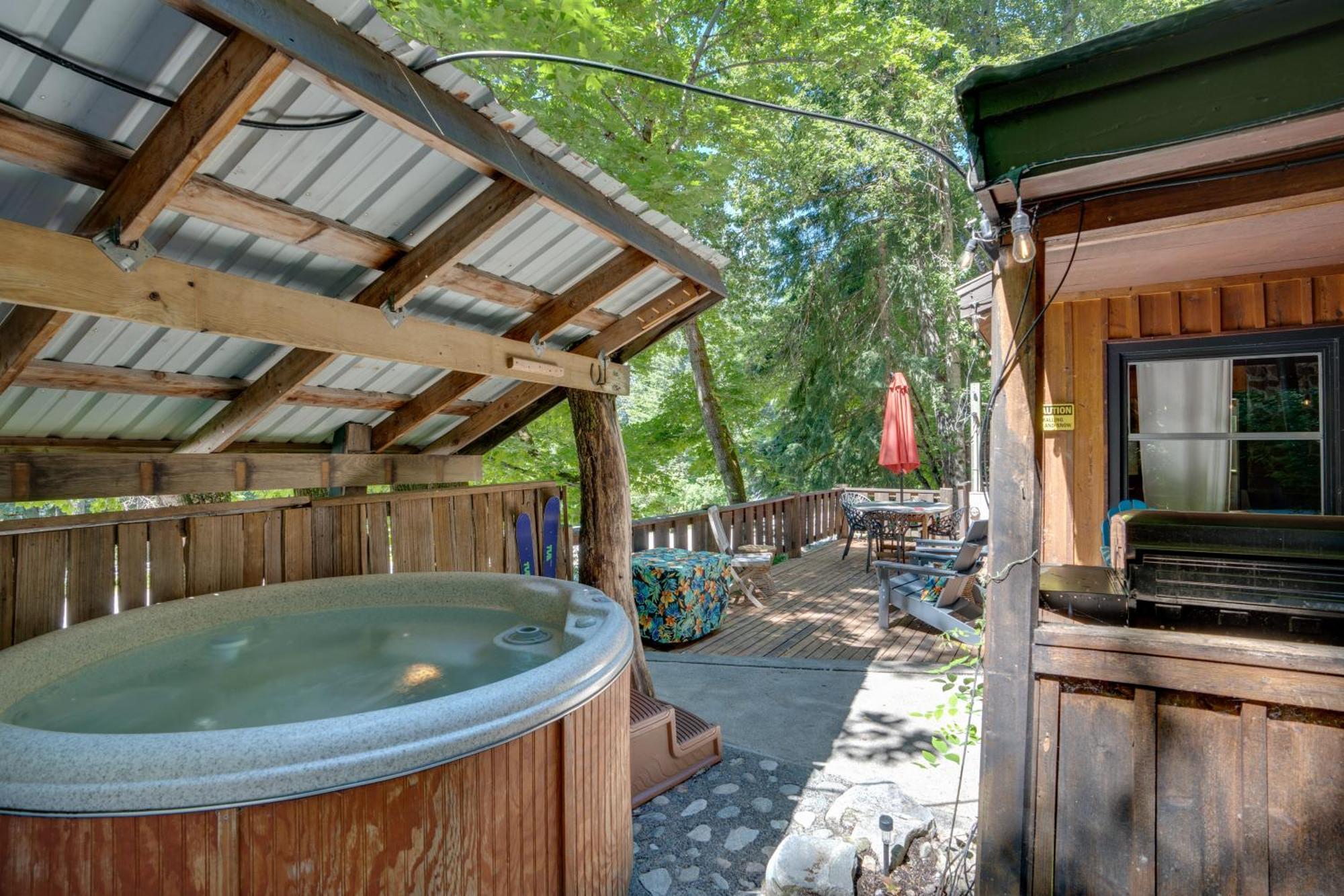 Leavenworth Cabin With Private Hot Tub! Buitenkant foto